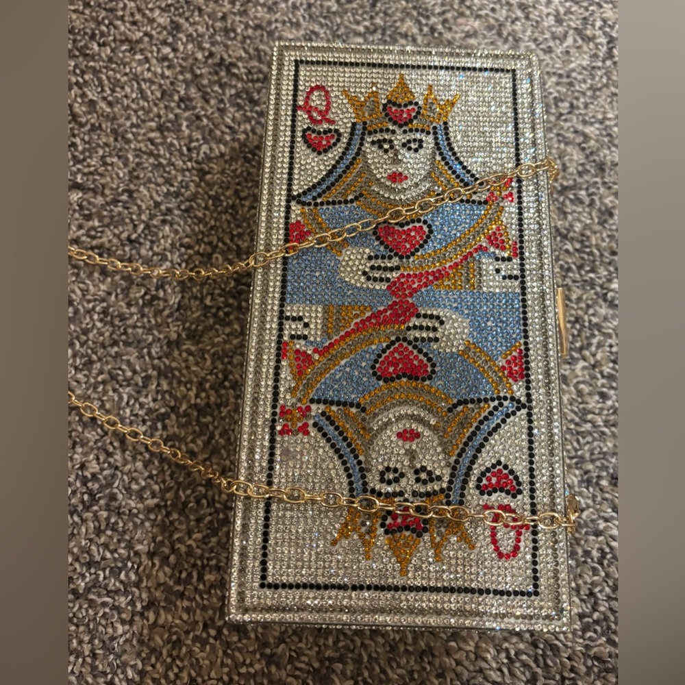 Queen of Hearts Beaded Clutch - Picture 4 of 6